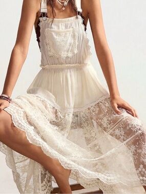 Apricot Casual Women's Woven Splice Lace Trim Loose Cami Midi Dress